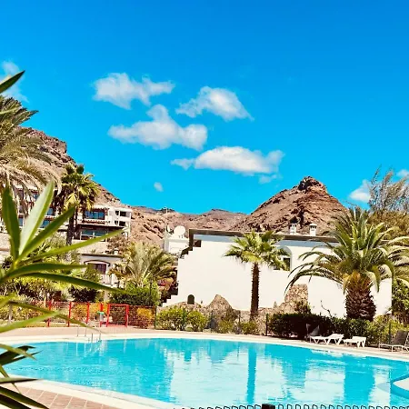 - Spacious Beachside * Playa del Cura