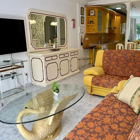 Apartman - Spacious Beachside *