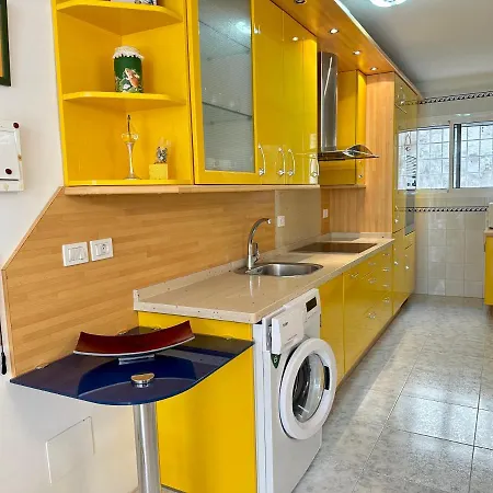 - Spacious Beachside Apartman Playa del Cura