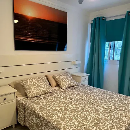 - Spacious Beachside * Playa del Cura